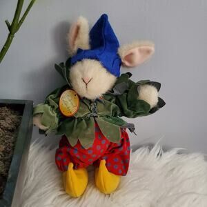 Vintage Muffy VanderBear Hoppy VanderHare Santa's Workshop Stuffed Toy